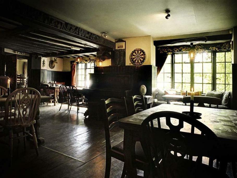 The Blackboys Inn Framfield Extérieur photo